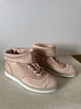 UGG ISLAY QUARTZ LEATHER SNEAKERS